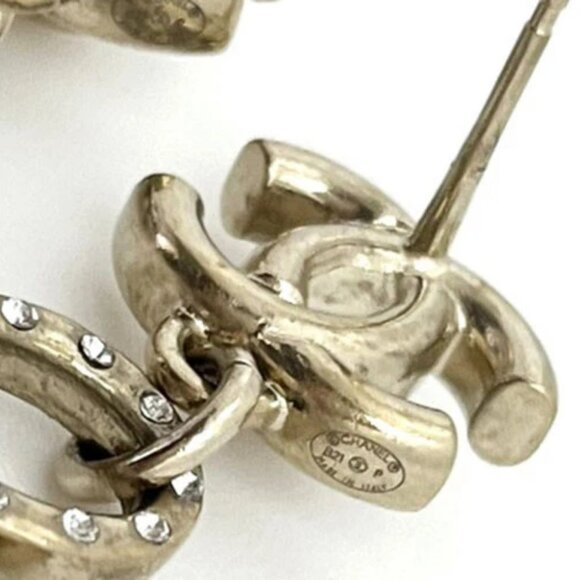 CHANEL CC Logos Rhinestone Scissors Dangle Stud Earrings Gold Tone B21P Auth - Picture 10 of 10